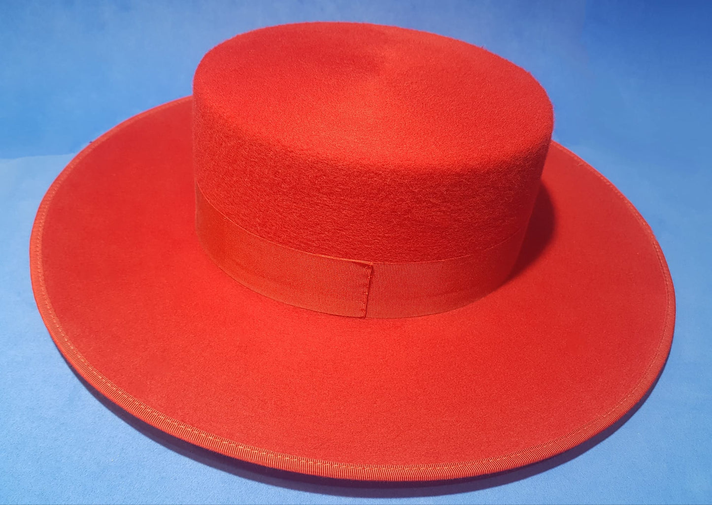 Sevillano Ala Ancha de Lana